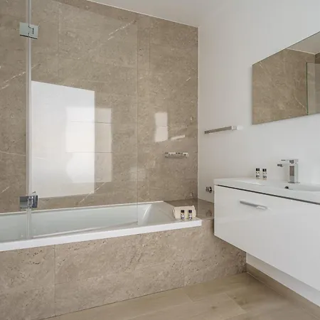 With Ocean View * لورينها