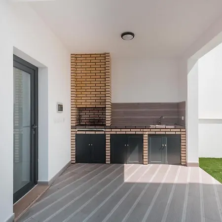 Villa With Ocean View Lourinha (Lisbon)