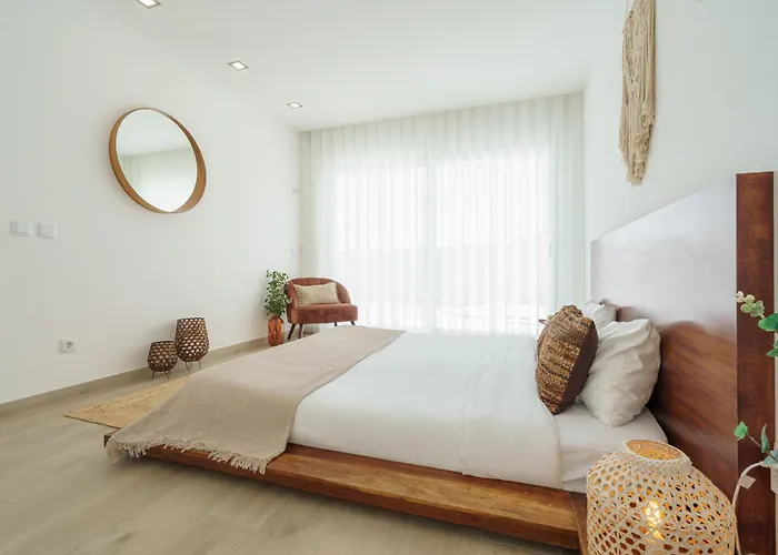 With Ocean View Lourinhã